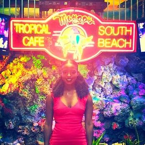 Meet your Posher, Santina